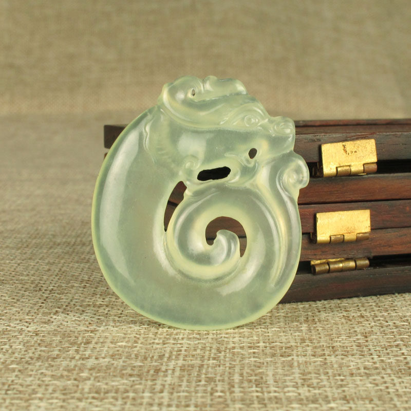 天然玉石车挂件饰品岫玉挂件仿古龙平安锁男女车饰品装饰车挂玉