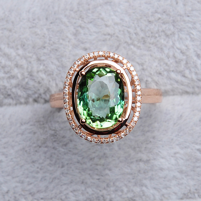 9克拉 纯净体嫩绿碧玺戒指 18k金镶钻 椭圆形较少 3.20克