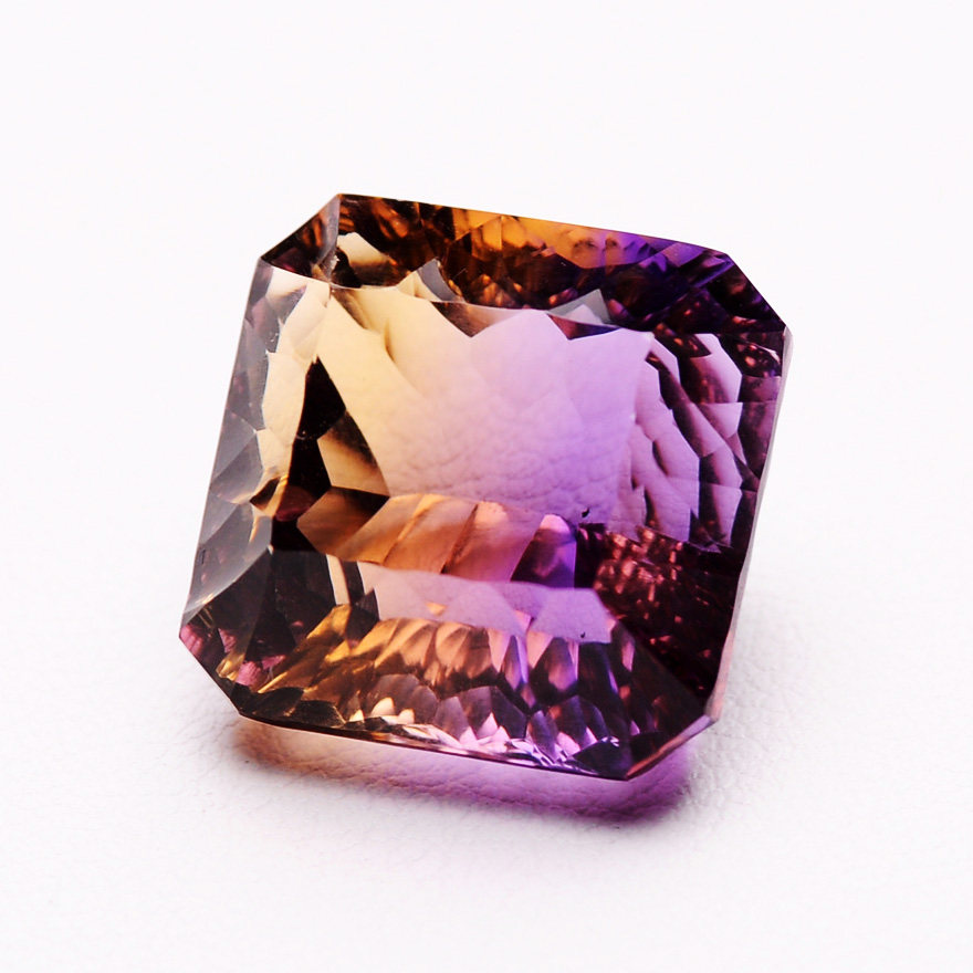 戴来福珠宝 浓艳色 紫黄晶 纯净体裸石 26.15克拉 可镶嵌