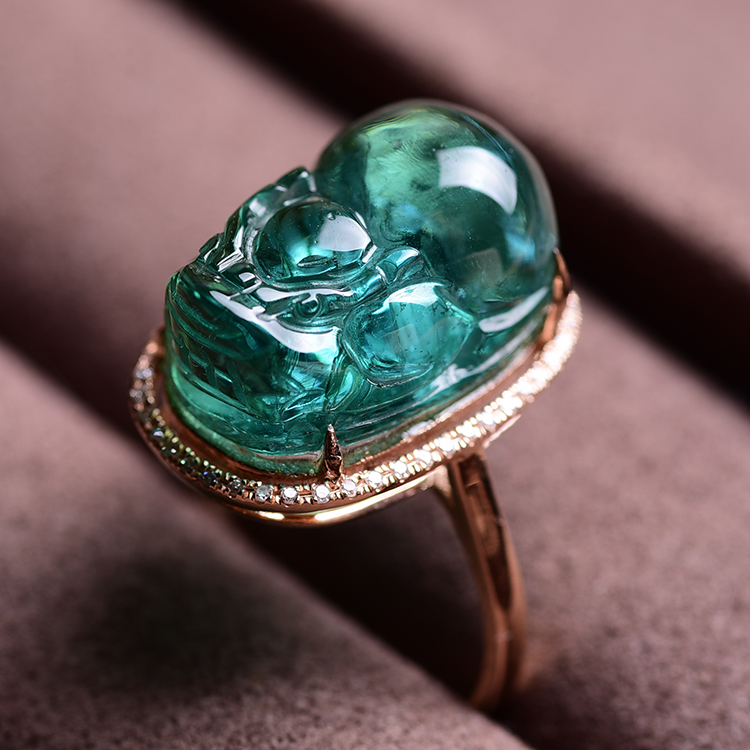 16克拉 蓝碧玺貔貅戒指 18k金镶嵌钻石 招财款