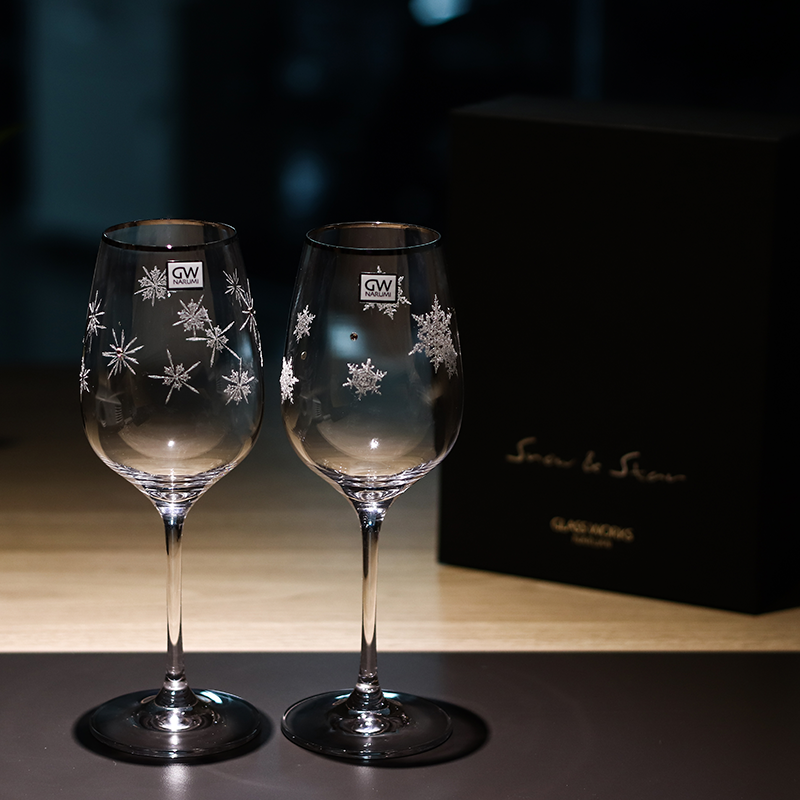 日本Narumi鸣海水晶玻璃雪花星辰红酒杯高脚葡萄酒情侣对杯礼盒装