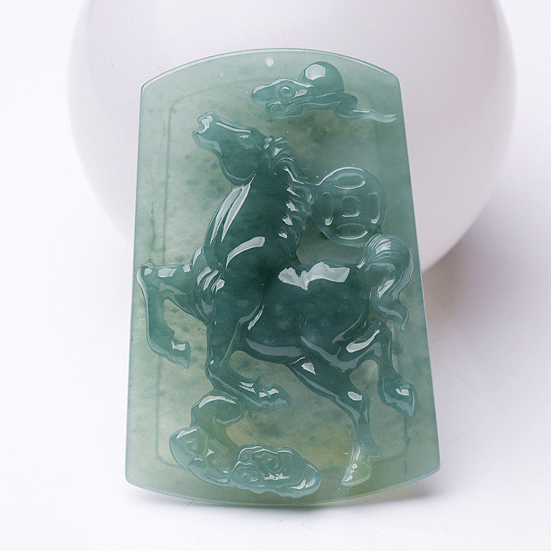 一折翡翠蓝水吊坠_天然翡翠a货蓝水料生肖马牌挂件马到成功吊坠男女款