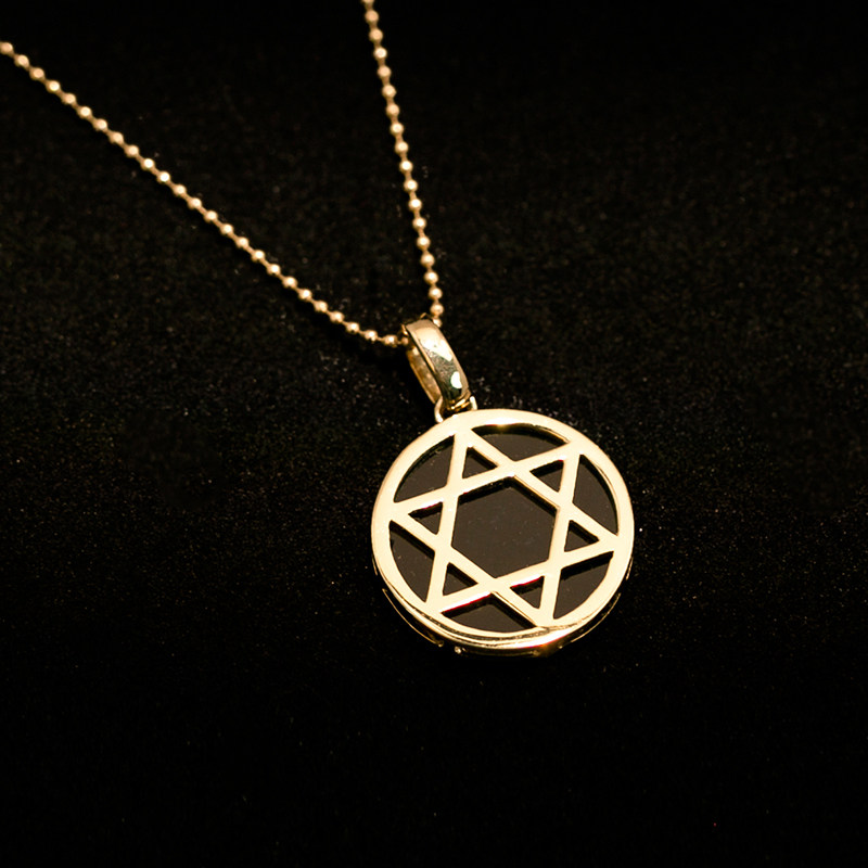 恒蕴14k黄金新款黑玛瑙圆盘吊坠六芒星时尚情侣毛衣坠轻奢项链坠