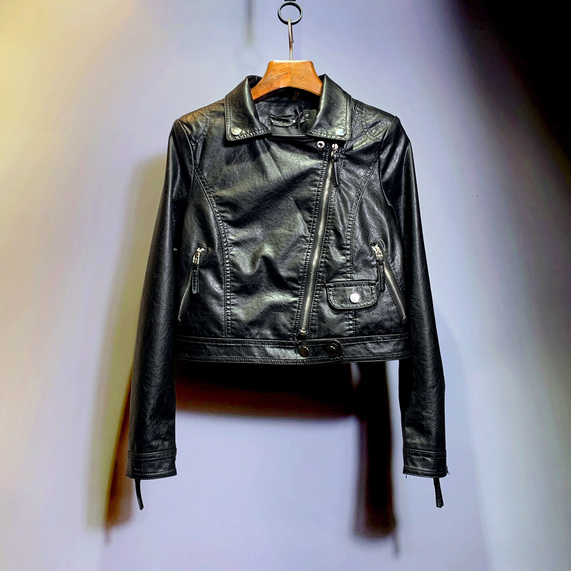 女机车皮衣外套百搭翻领皮夹克_2021春秋新款pu皮衣外