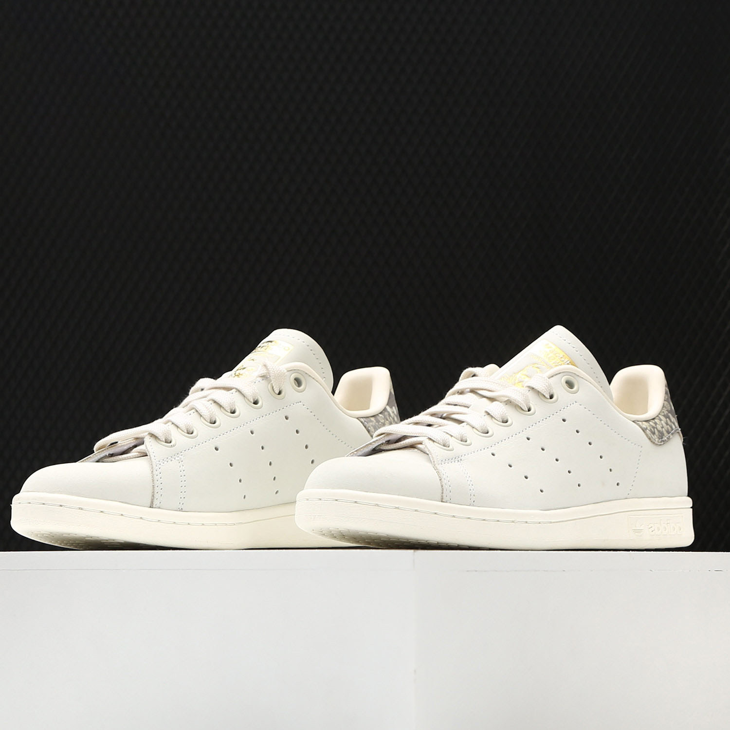 adidas阿迪达斯正品三叶草stansmith女子新款史密斯板鞋f34304