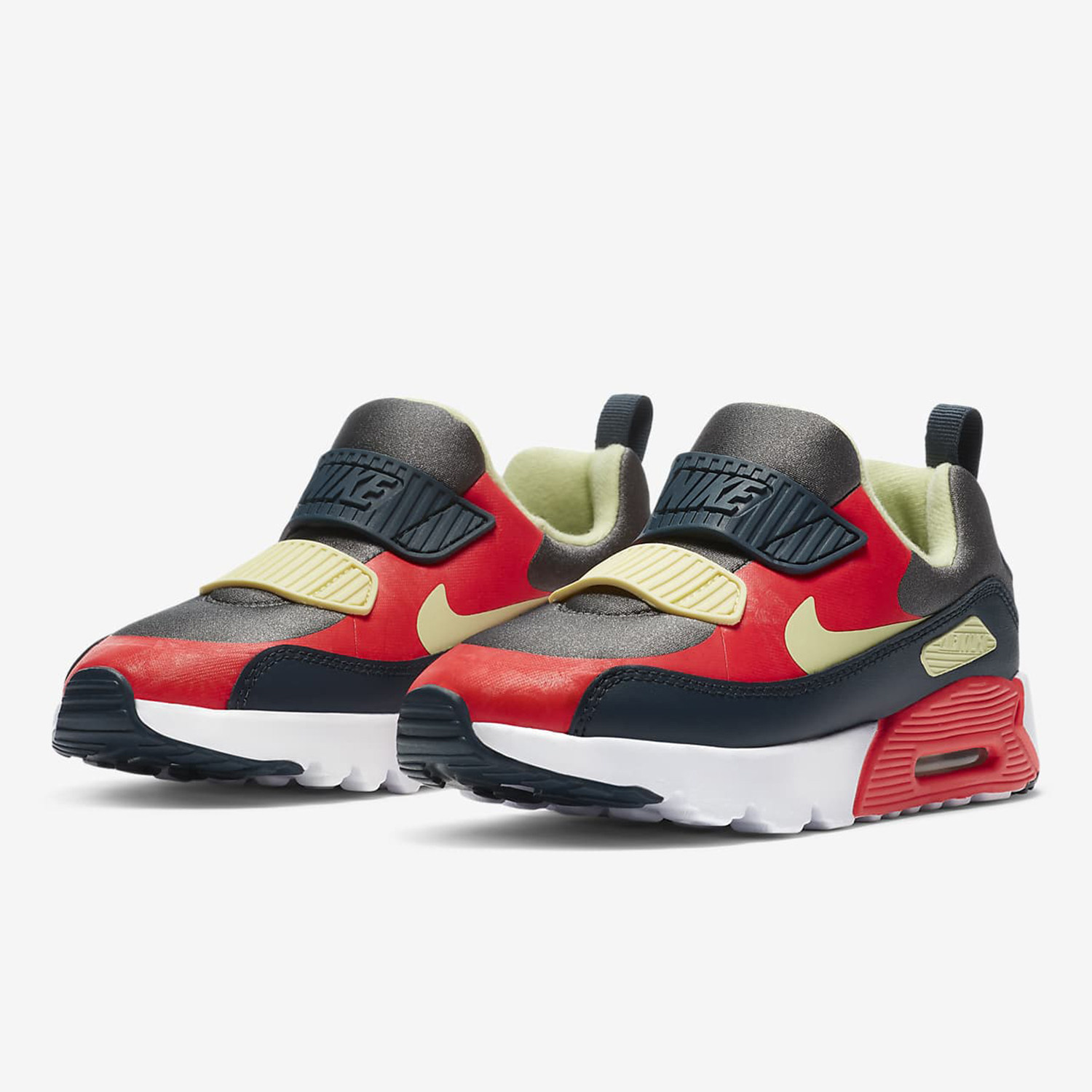 nike/耐克正品 夏季新款 air max气垫跑步大童运动鞋 881927
