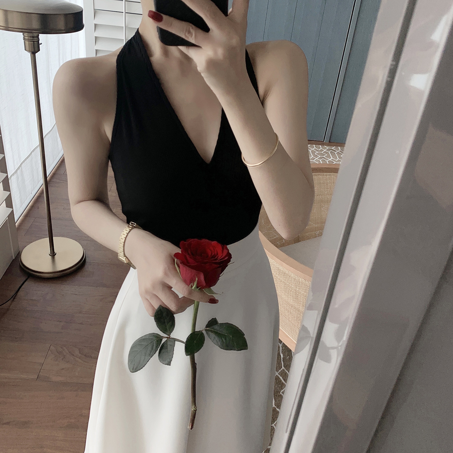 露合制衣 深v领无袖吊带上衣夏外穿性感削肩挂脖背心女内搭打底衫