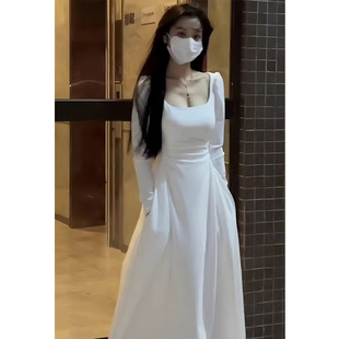 法式白色长袖方领连衣裙子春秋季2024新款女装小个子修身气质长裙