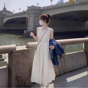 法式初恋白色吊带连衣裙子女2024夏季新款小个子无袖背心长裙仙气