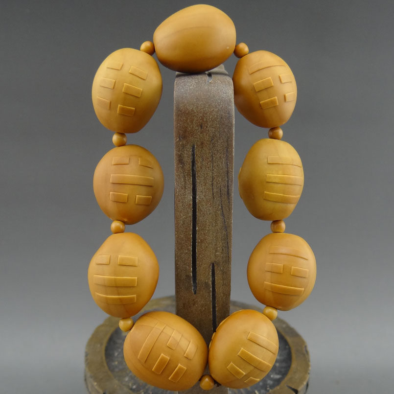 核雕名家张华《暗八仙》