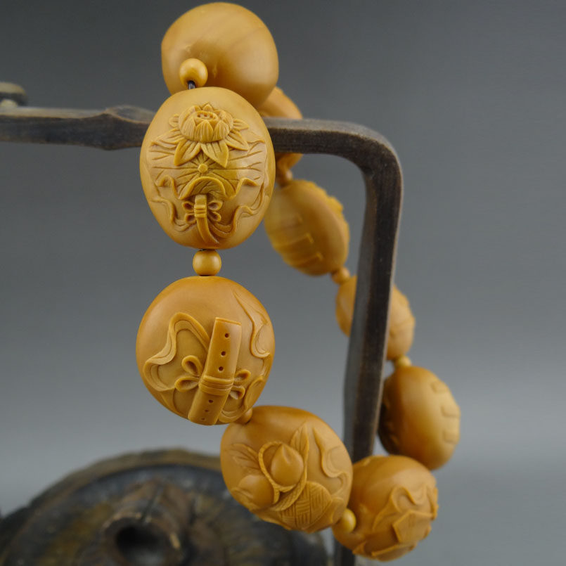 核雕名家张华《暗八仙》