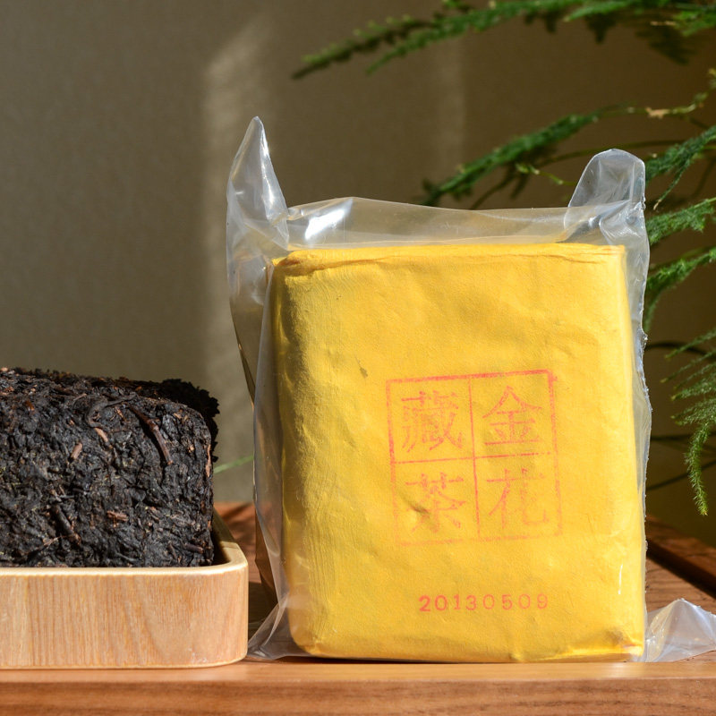 黑茶雅安藏茶2013年雅州恒泰金花藏茶250g一级手工竹条茶芽细糯香