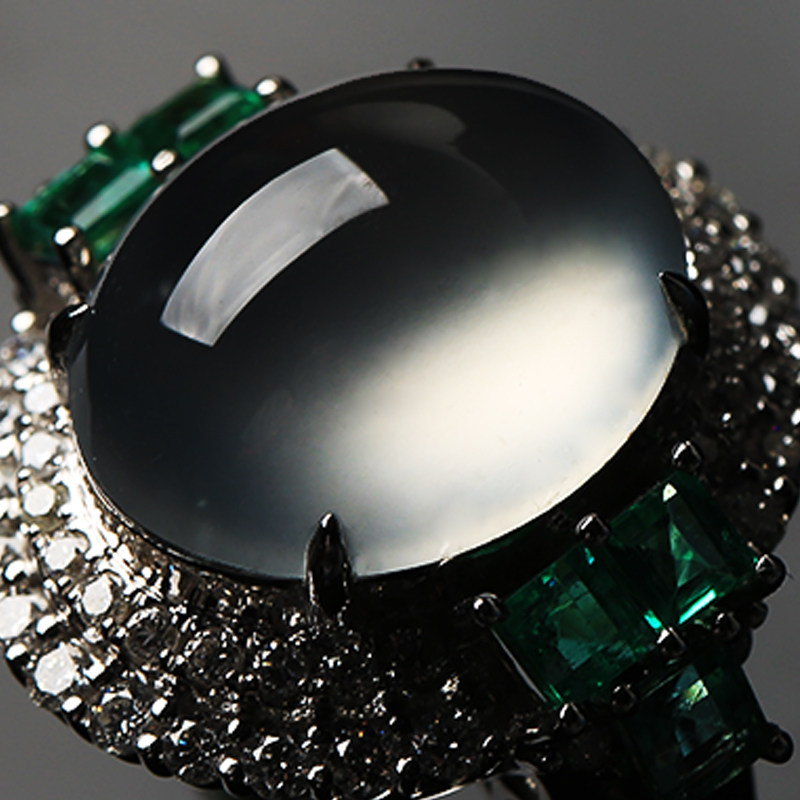 老坑玻璃种饱满鸽子蛋18k金镶钻祖母绿8.99克c2771