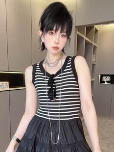 RR fashion 无袖条纹连衣裙女2024夏季新款法式褶皱高腰背心裙