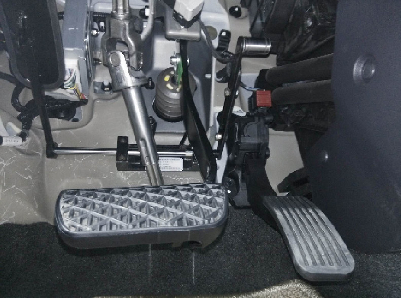 公司授权海纳英油门左迁延踏板悬挂左脚油门汽车辅助装置c5可备案