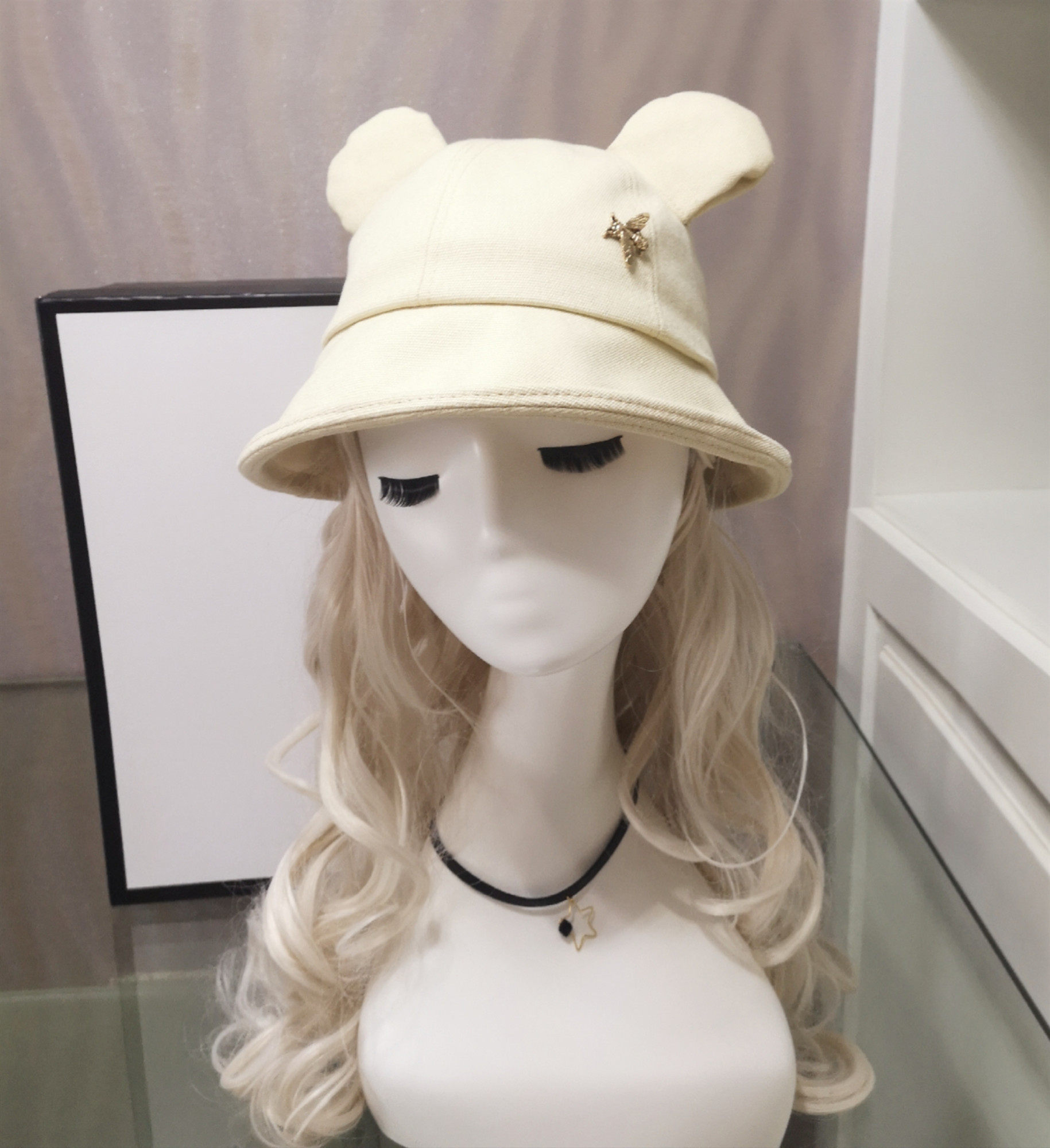 2021春夏兔耳朵可爱甜美减龄小蜜蜂渔夫帽个性纯色简约休闲盆帽女