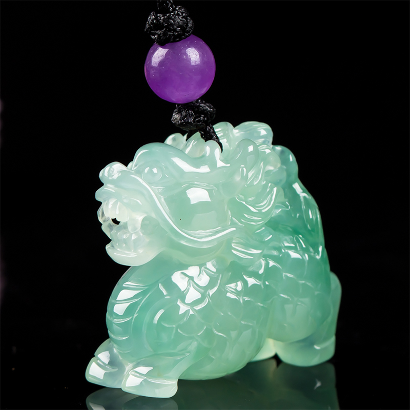 缅甸天然a货翡翠冰糯水润立体麒麟吊坠 10.72g(总质量含珠绳)