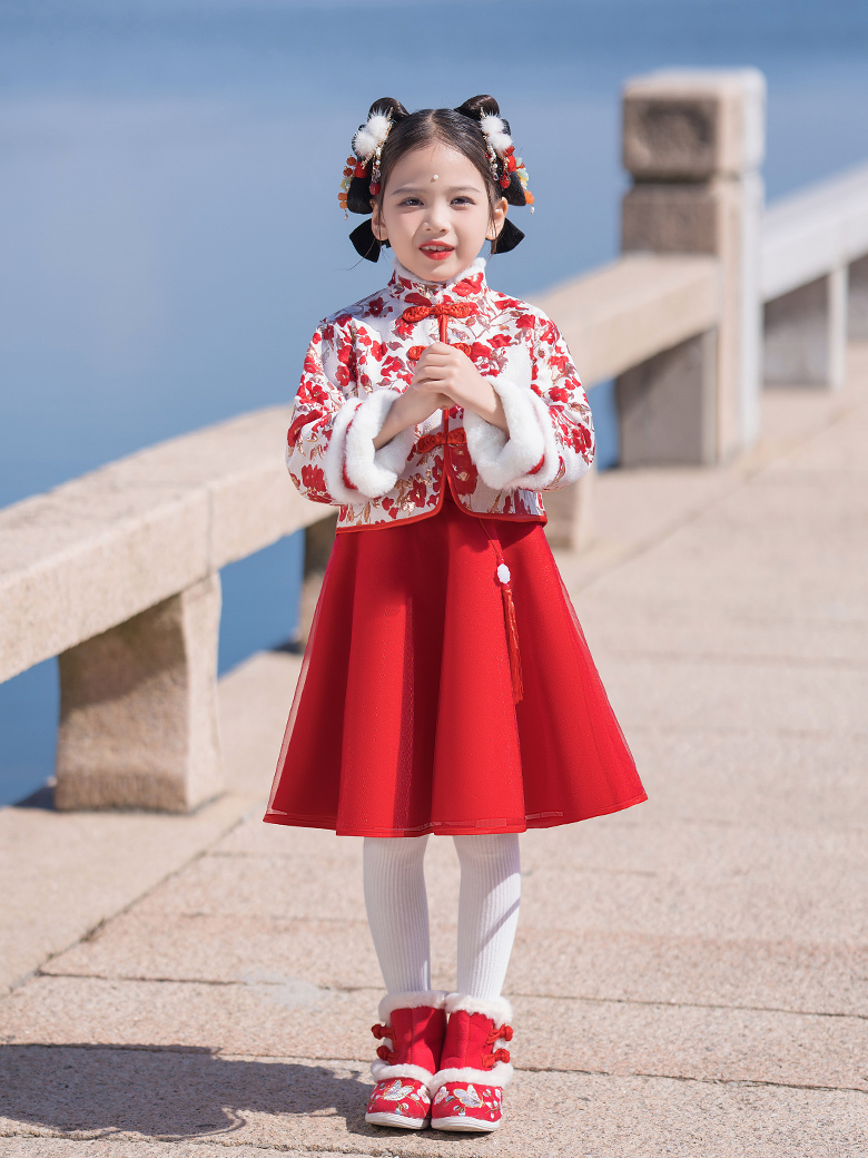女孩红色喜庆过年衣服冬装女童汉服新年拜年服儿童中国风加厚唐装