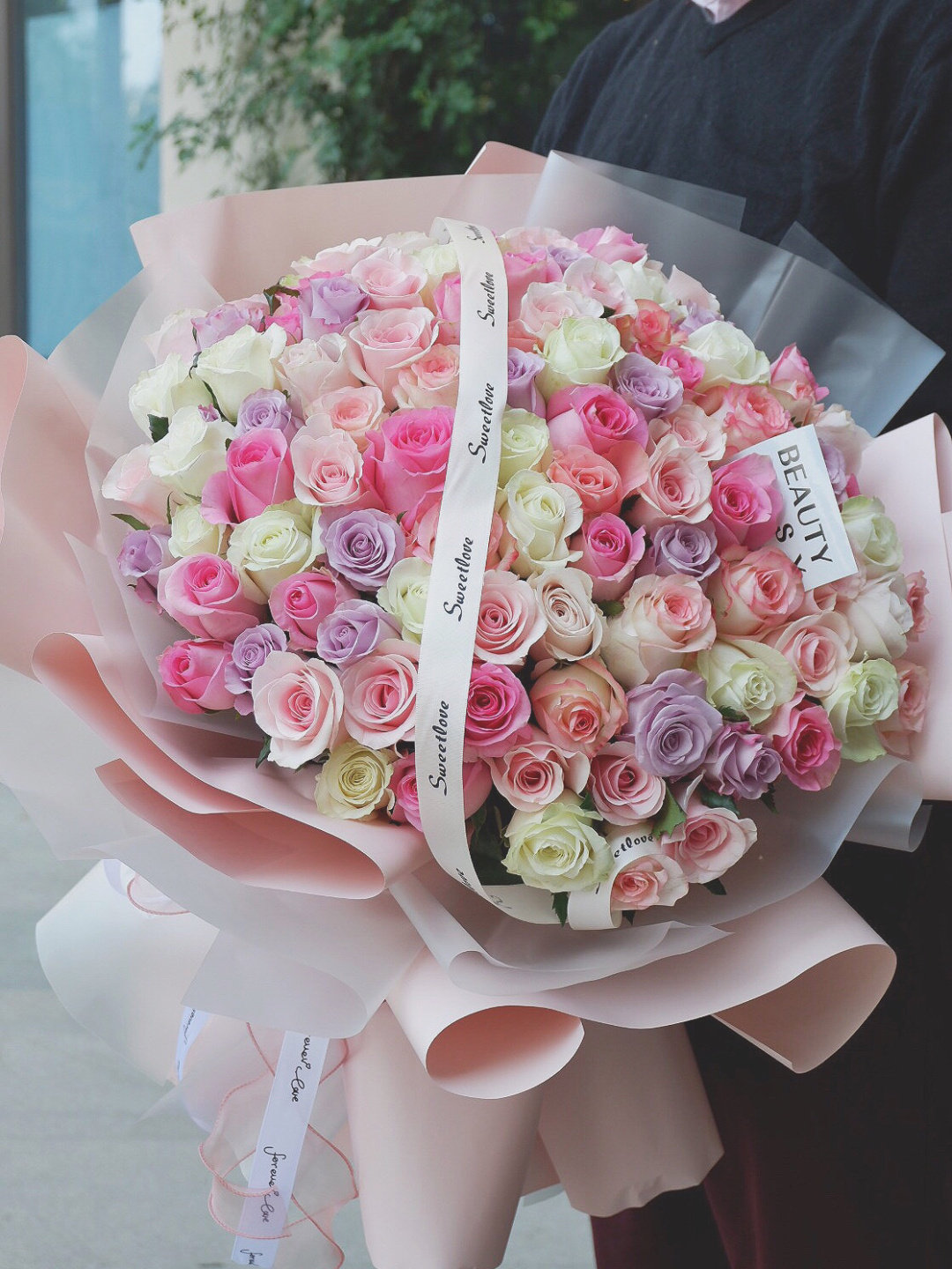 99朵混色玫瑰花鲜花速递同城北京生日送花