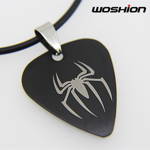沃森乐器 个性摇滚金属朋克钛钢吉他拨片项链 吊坠 动漫蜘蛛侠