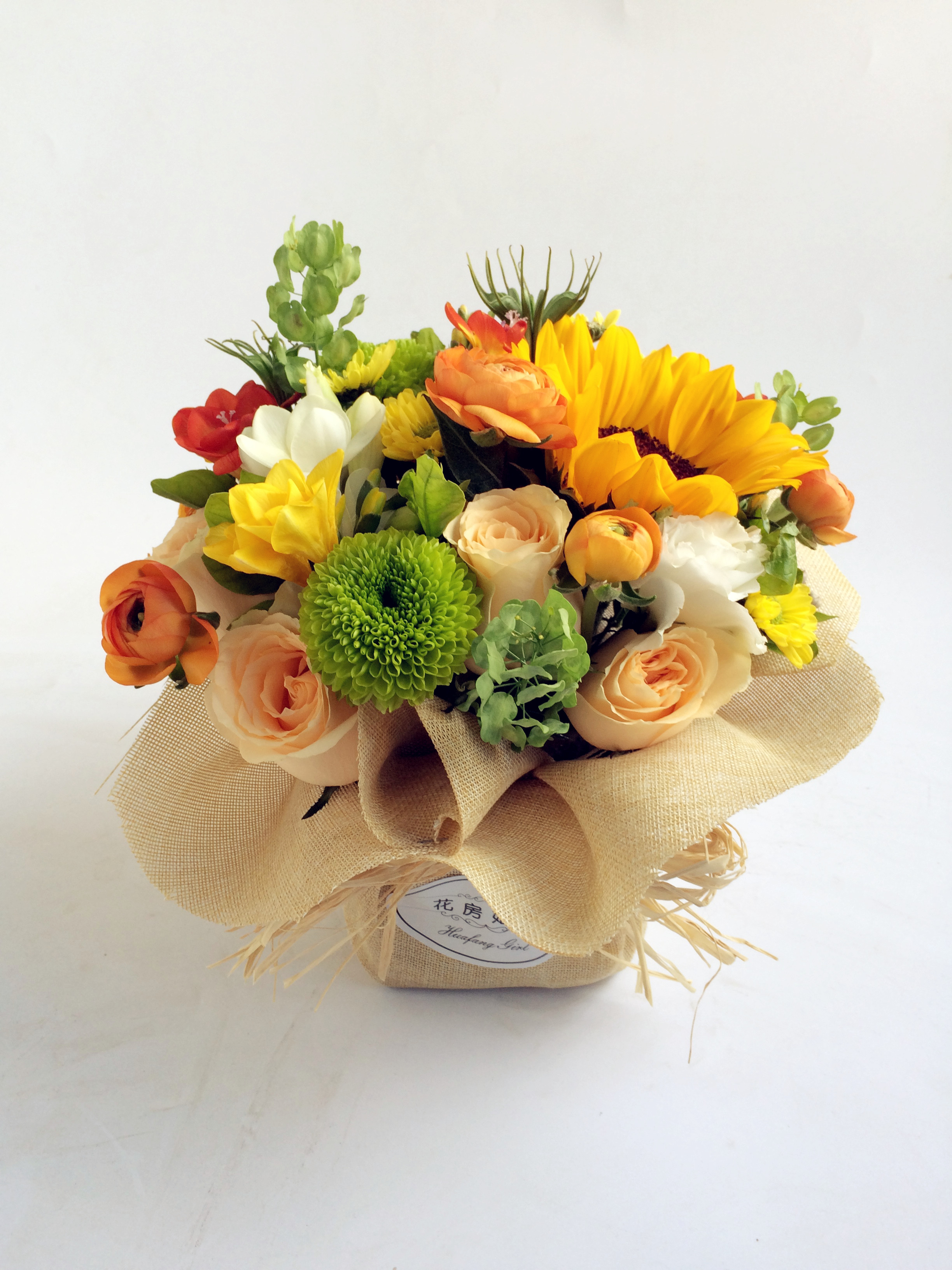 这是给老师祝福的永恒可以单送,或者组合成一个花束,或者小花篮