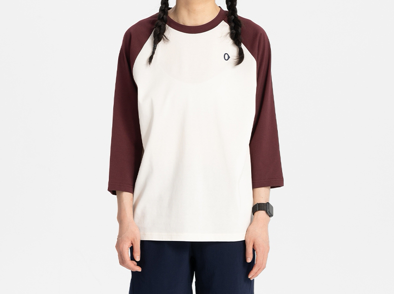 素然零系列22春女款运动拼色七分插肩袖圆领复古运动t恤a0221ts08