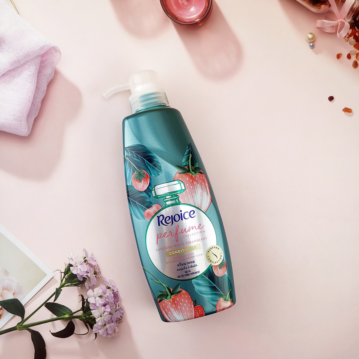 香香甜甜草莓味~泰国rejoice飘柔白草莓顺滑滋养香氛洗发水护发素
