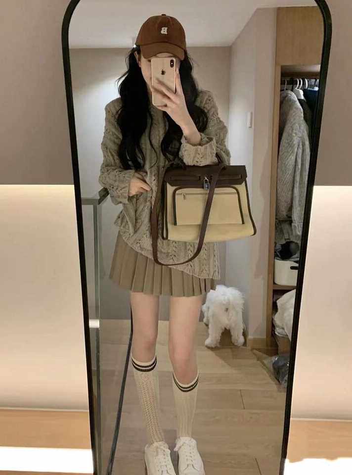 早秋季新款酷盐系穿搭网红炸街小个子学院风毛衣女百褶裙两件套装