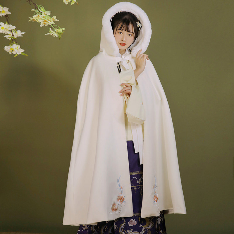 汉服女斗篷毛领披风