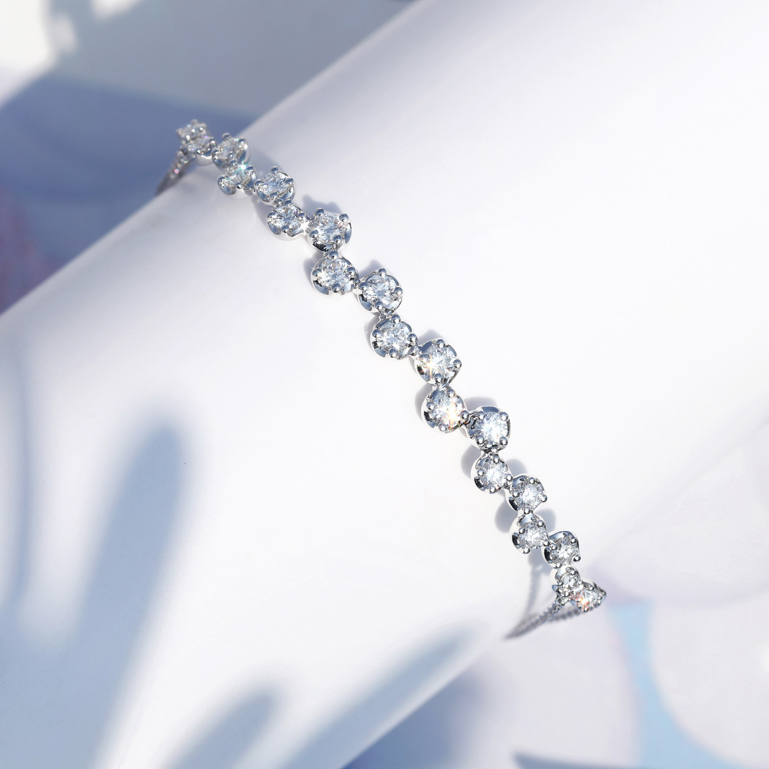 宝石矿工 18k白金四爪钻石手链 时尚简约弧形双链手镯手饰女士