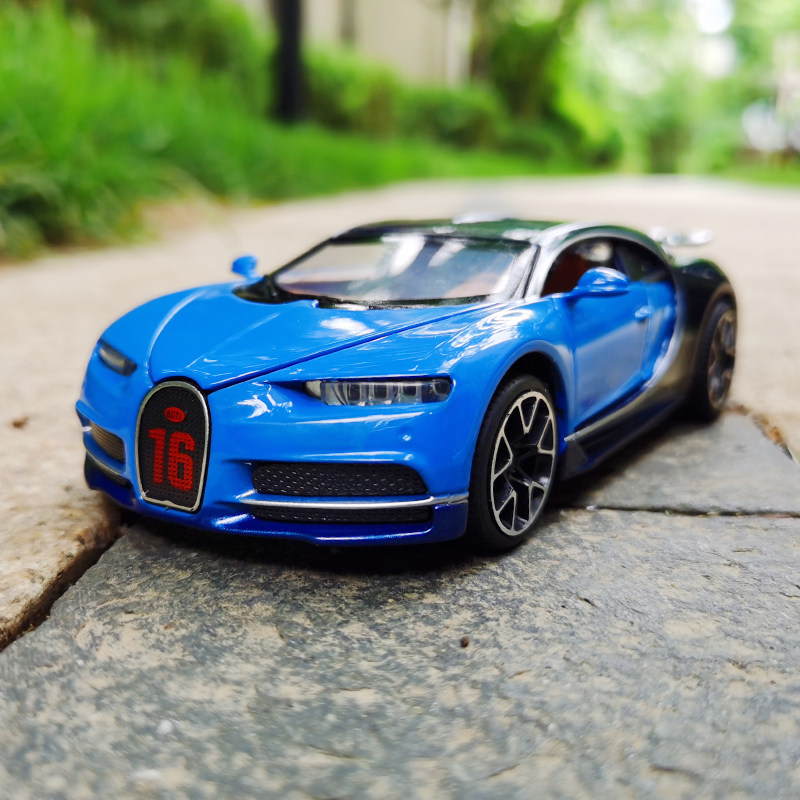 布加迪叱龙chiron威龙合金汽车模型声光回力金属儿童玩具车载摆件