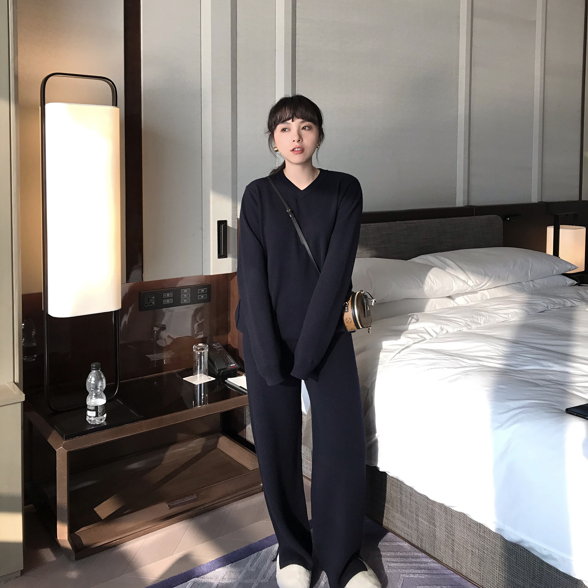 一折宽松毛衣阔腿裤套装_taco 轻松时髦感 1oo%美丽奴套头v领毛衣阔腿