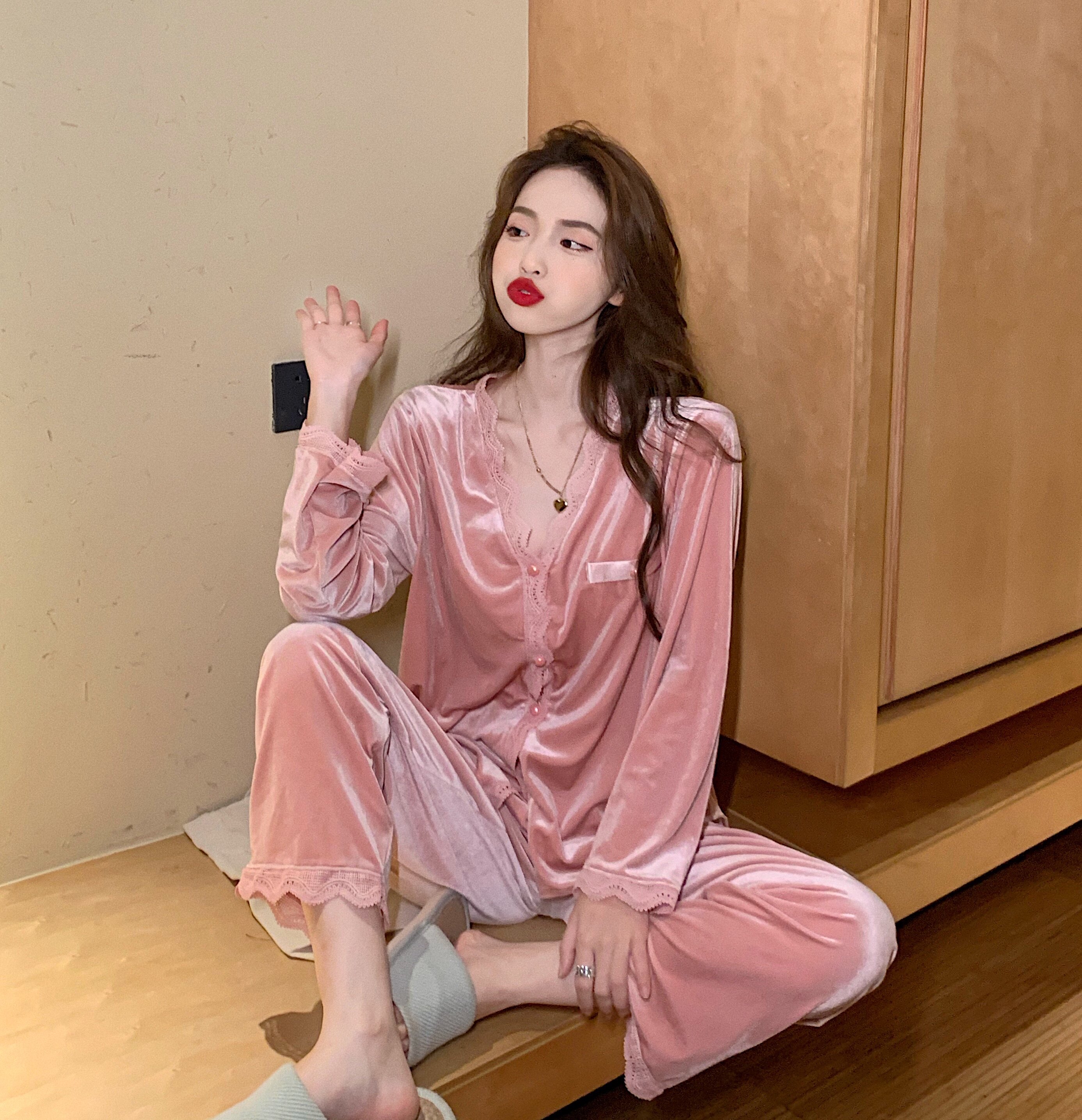 性感金丝绒睡衣女2021年新款春秋冬季网红爆时尚ins风家居服套装