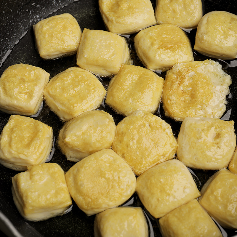石屏包浆豆腐云南特产奶嫩爆浆豆腐建水烧烤臭豆腐新鲜贵州小豆腐