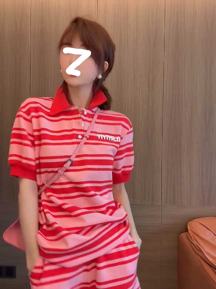 网红减龄红色条纹休闲运动服女夏季时尚polo领t恤短袖短裤两件套