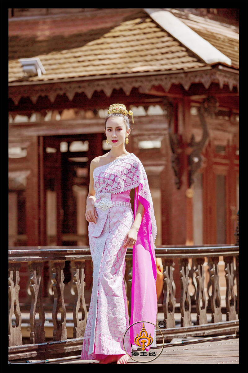 傣王妃服饰泰国高档礼服金色单肩有披巾酒店迎宾酒会礼服影楼拍照