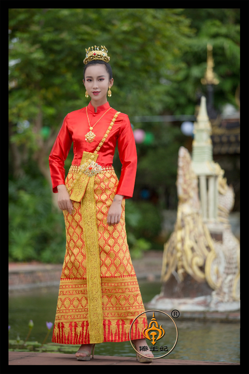 泰国礼服女 傣王妃