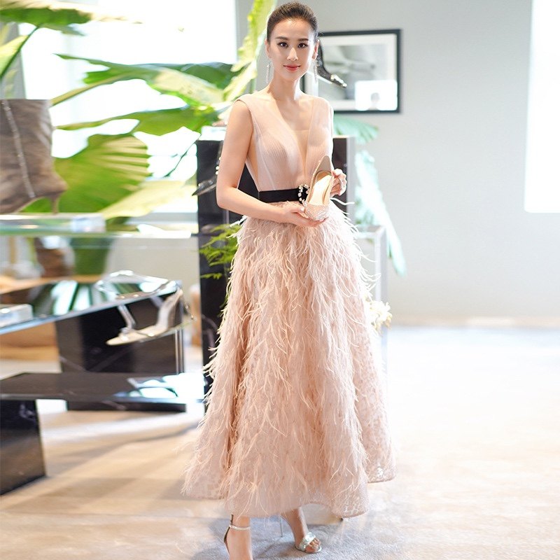 明星同款晚礼服2022新款深v领粉色性感年会敬酒服主持连衣裙女