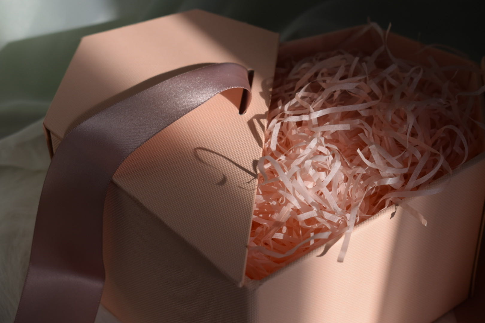 Juno's Rose girl heart-shaped love Gift box Bridesmaid Gift box ins Girlfriend Gift box new patternin the Office Equipment/Consumables/Related Services , Packaging Equipment/Signs and supplies , Gift Box category - from Buy2taobao.com to provide professional Taobao agent buy service