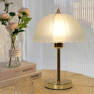 欧式台灯卧室床头灯 主卧轻奢高级感玻璃调光 现代浪漫氛围灯温馨
