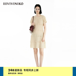 IIIVIVINIKO2024夏季新款气质通勤微收腰压褶连衣裙女R420692176D