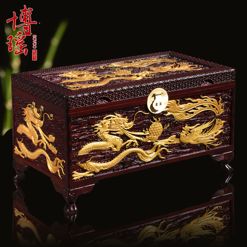 博瑶樟木箱实木雕花仿古嫁妆结婚箱婚嫁箱收纳储物箱字画陪嫁箱子在类目 住宅家具, 箱类, 衣箱中 - 来自Buy2taobao.com提供专业的淘宝代购服务