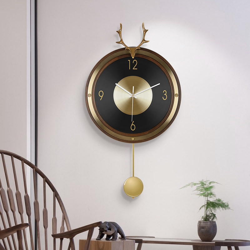 新中式挂钟实木钟表创意鹿头静音时钟客厅装饰大气现代简约石英钟