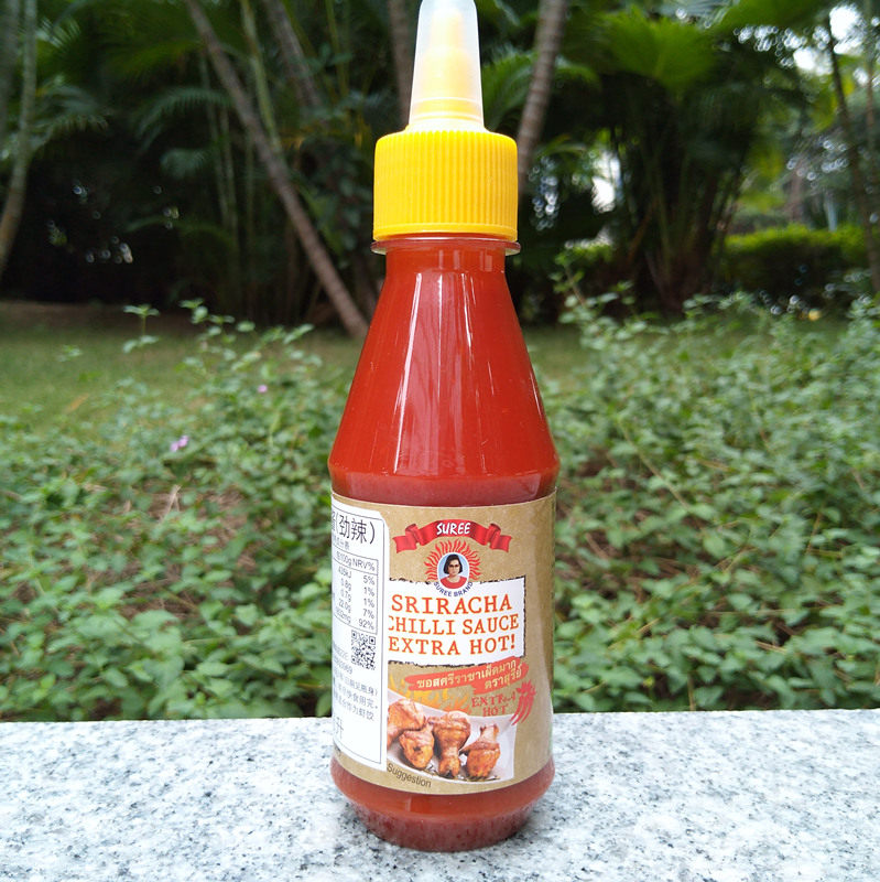 素丽是拉差劲辣辣椒酱suree sriracha chilli sauce extra hot