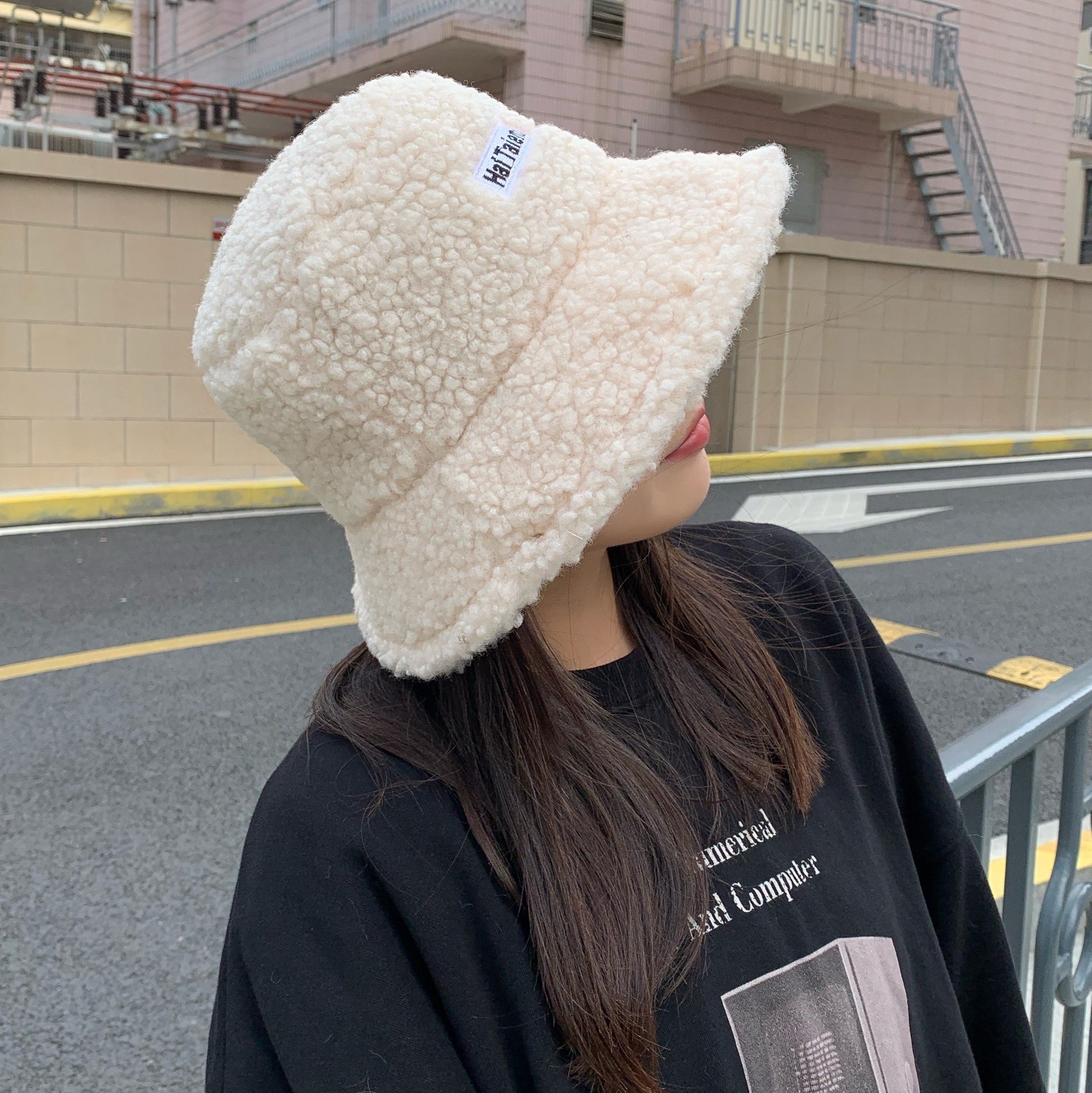 羊羔毛渔夫帽女韩版保暖毛绒盆帽秋加厚冬帽时尚百搭网红款帽子