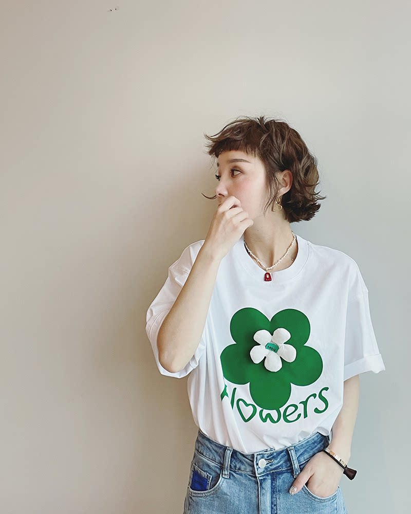 短袖印花t恤女2022春季韩版时尚潮宽松花朵图案简约圆领休闲体恤