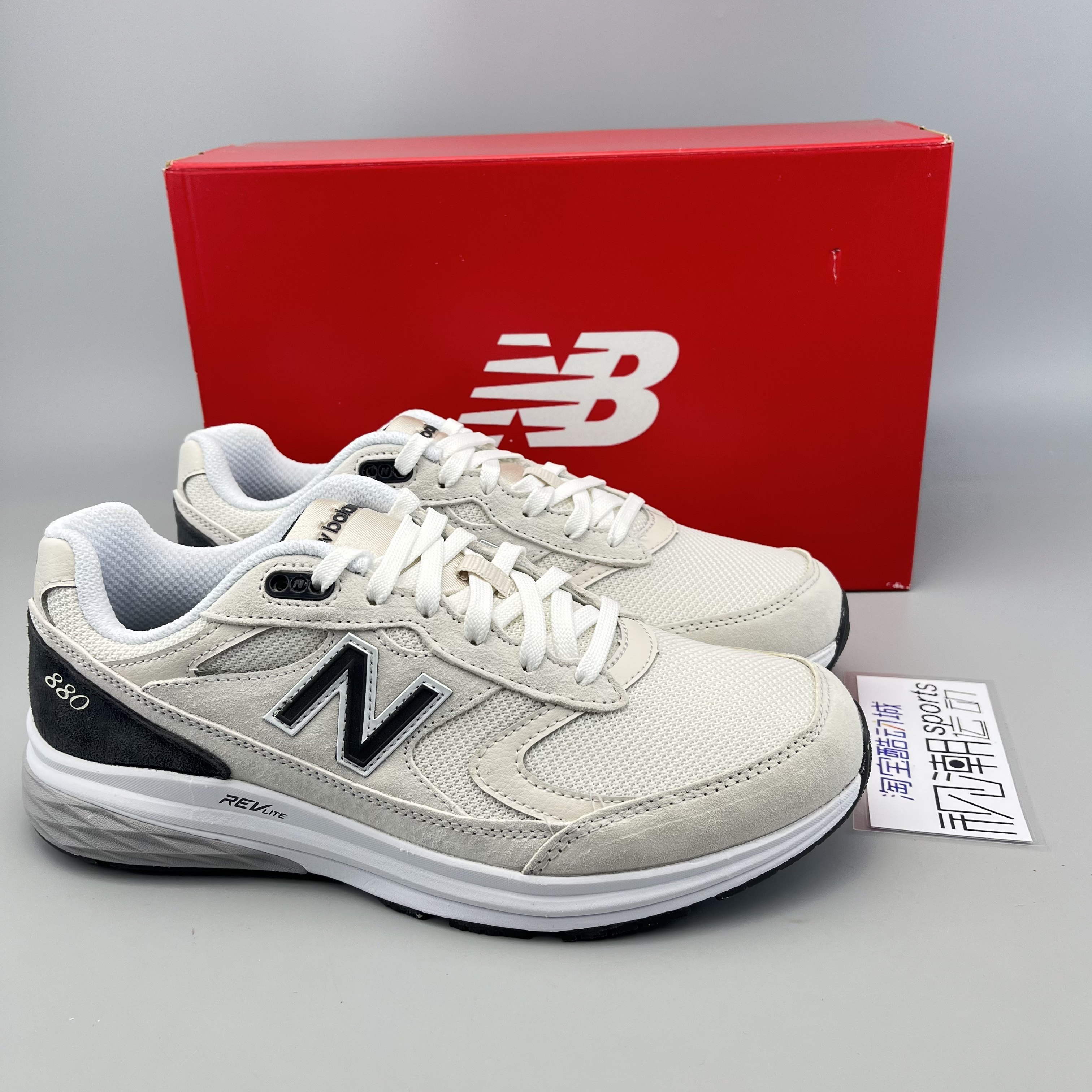new balance nb880月光米男复古透气轻便缓震休闲跑步鞋 mw880of3