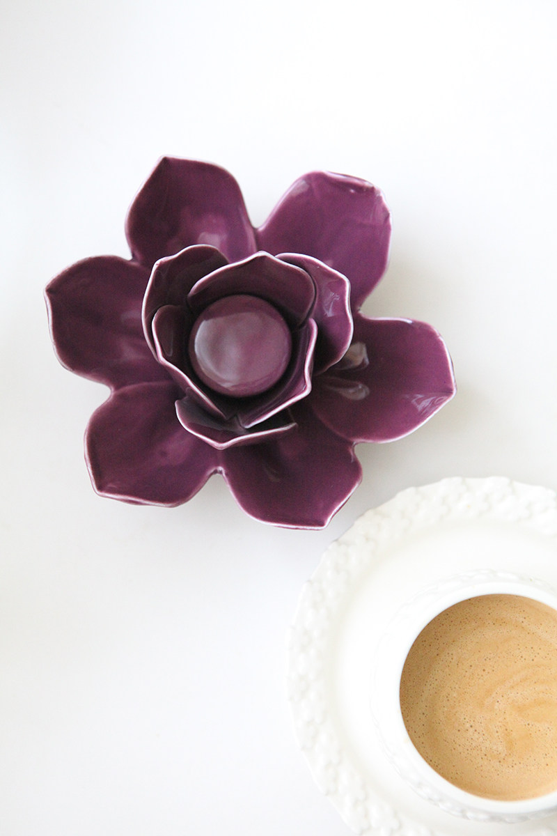 胖兔美家出口单手绘陶瓷花朵造型营造氛围烛台家居装饰桌面摆件