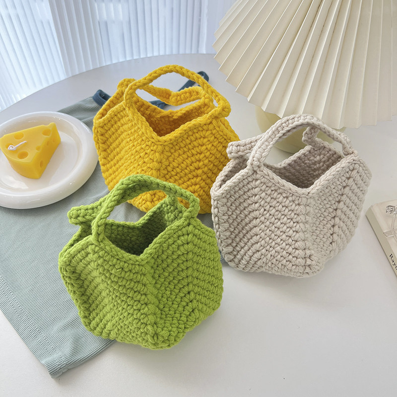 无需钩针用手编织小包,钩针编织包包_大山谷图库