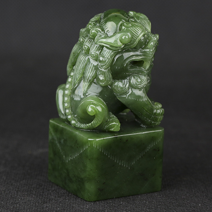 和田玉碧玉狮子印章 重304g